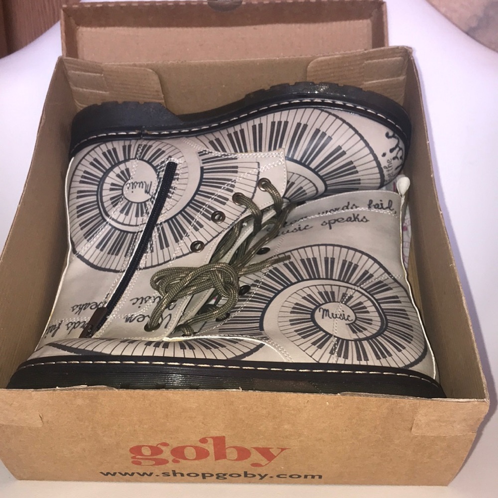 GOBY Women's Shoes Pattern Combat Boot''